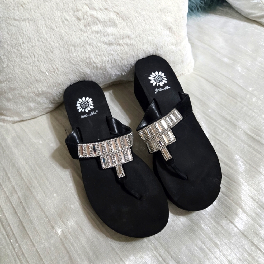 Yellowbox Black Sandals with Silver Accents Size 7.5. Worn Once.